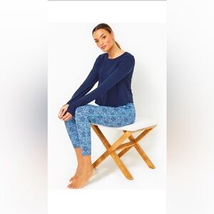 Lilly Pulitzer 28” Luxletic Jogger medium in Bon Bon Blue Go Your Own Wave NWT